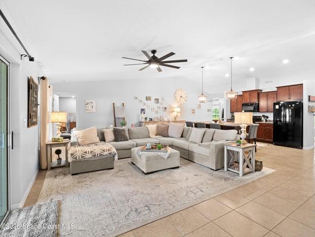 563 Alesio Avenue SE, Palm Bay, FL, 32909 photo 10