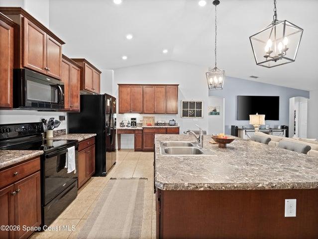 563 Alesio Avenue SE, Palm Bay, FL, 32909 photo 11