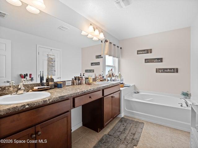 563 Alesio Avenue SE, Palm Bay, FL, 32909 photo 17