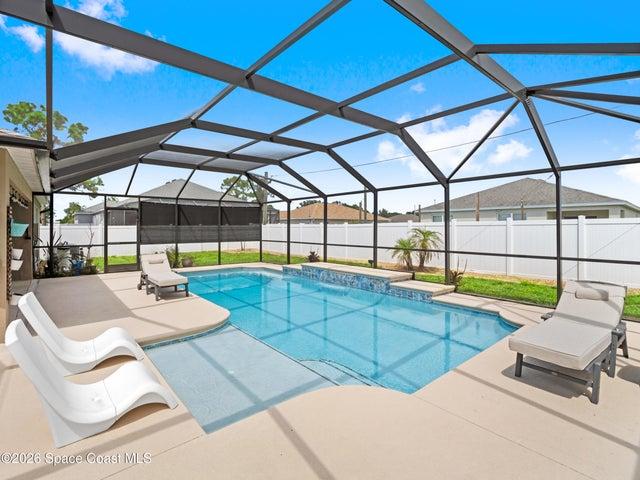 563 Alesio Avenue SE, Palm Bay, FL, 32909 photo 2