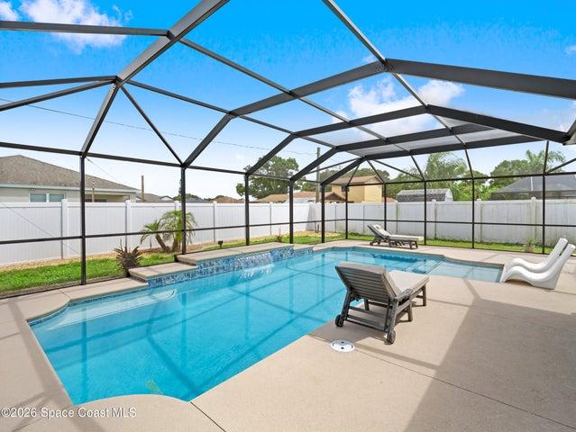 563 Alesio Avenue SE, Palm Bay, FL, 32909 photo 4