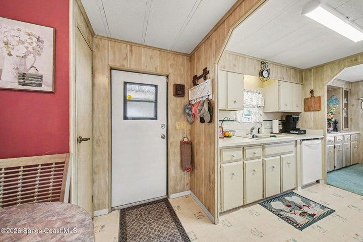 732 Dove Avenue N, Port Orange, FL, 32129 photo 8