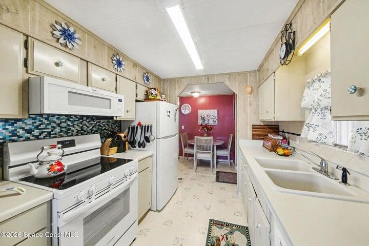 732 Dove Avenue N, Port Orange, FL, 32129 photo 9