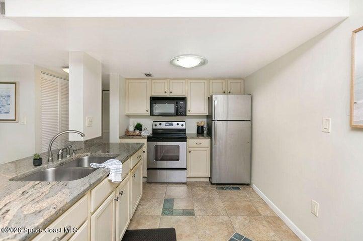 4800 Ocean Beach Boulevard 218, Cocoa Beach, FL, 32931 photo 4