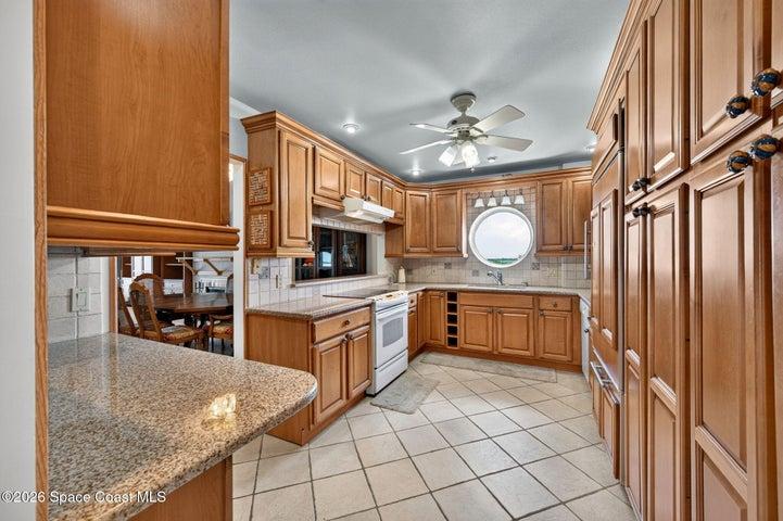 1208 E River Drive 502, Melbourne, FL, 32901 photo 9