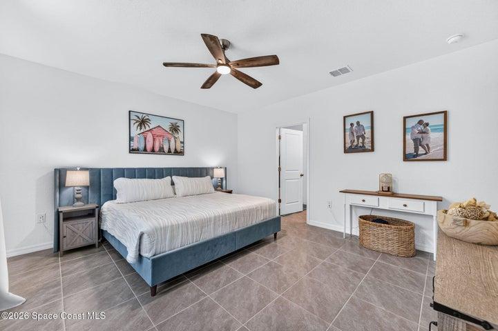 Primary suite