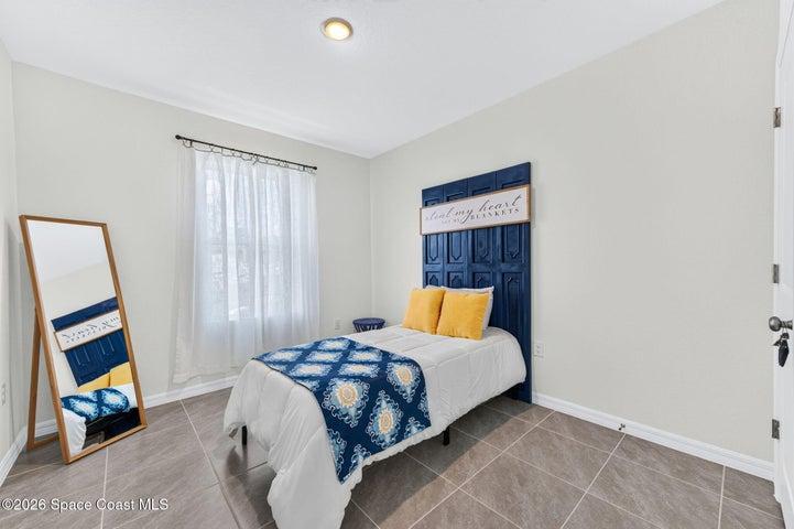 Main house- Guest bedroom 3