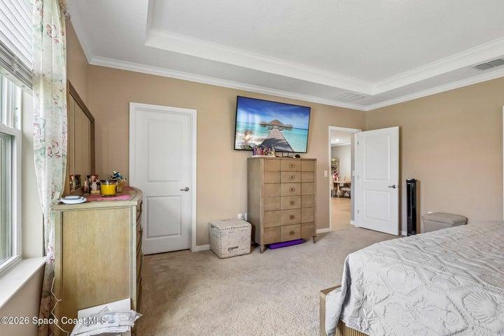 That door hides an enormous walk-in closet!!