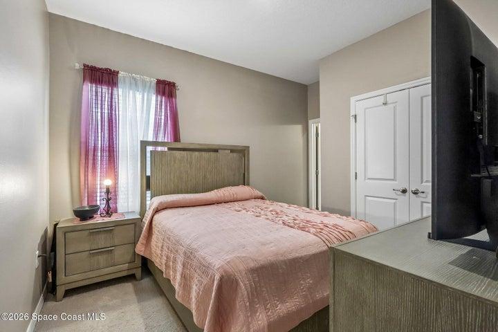 Guest bedroom with ensuite (3rd) bathroom.