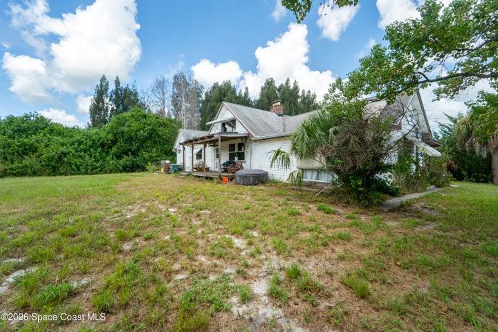 6715 Whispering Pines Lane, Grant, FL, 32949 photo 6