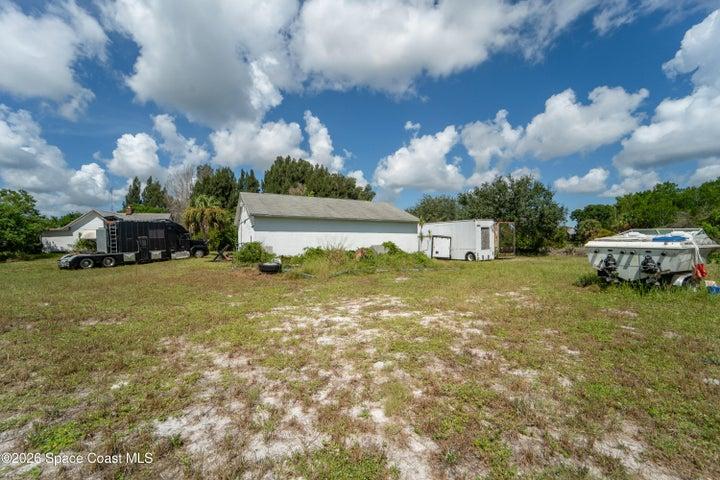 6715 Whispering Pines Lane, Grant, FL, 32949 photo 17