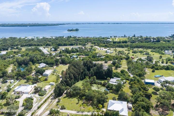 6715 Whispering Pines Lane, Grant, FL, 32949 photo 32