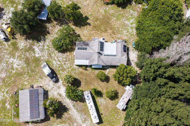 6715 Whispering Pines Lane, Grant, FL, 32949 photo 3