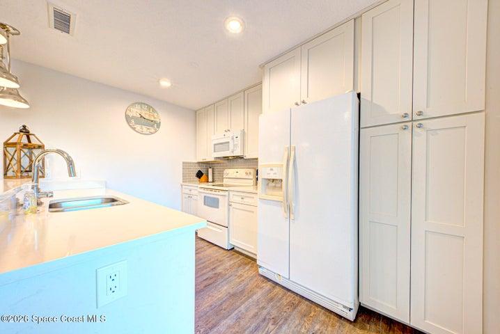200 S Banana River Boulevard 1103, Cocoa Beach, FL, 32931 photo 7
