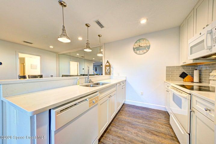 200 S Banana River Boulevard 1103, Cocoa Beach, FL, 32931 photo 8