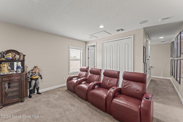 Upstairs bedroom, 1/2 bath attached