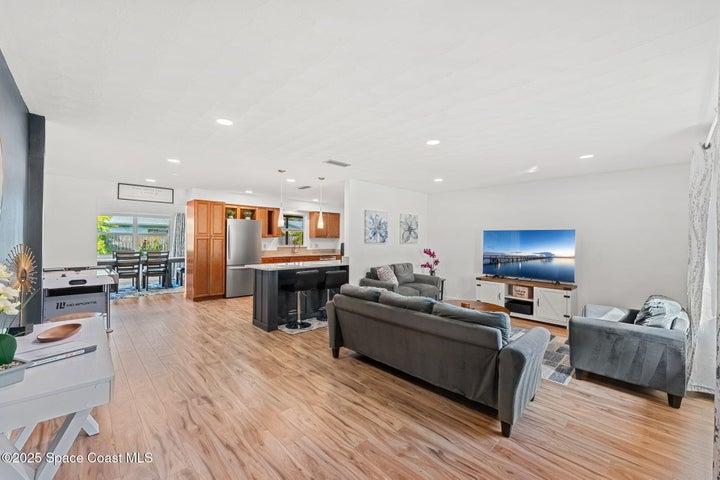 366 Coral Drive, Cape Canaveral, FL, 32920 photo 3