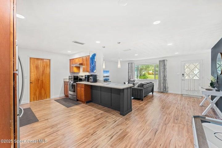 366 Coral Drive, Cape Canaveral, FL, 32920 photo 4