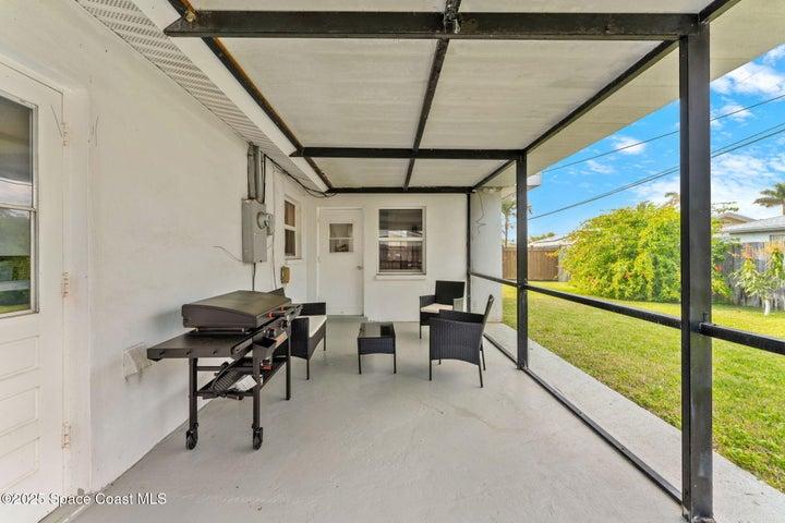 Screened Patio