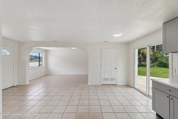 875 Loomis Avenue, Daytona Beach, FL, 32114 photo 5