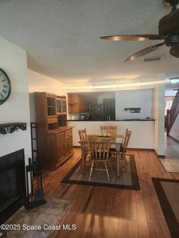 OPEN-FLOOR PLAN