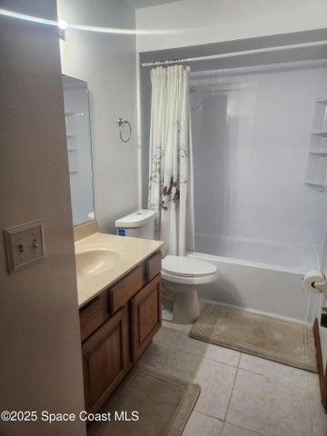HALL BATH & SHOWER