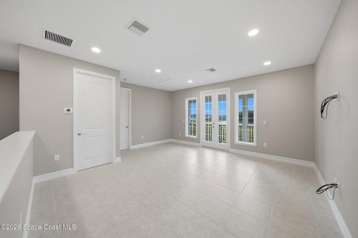 upstairs bonus room