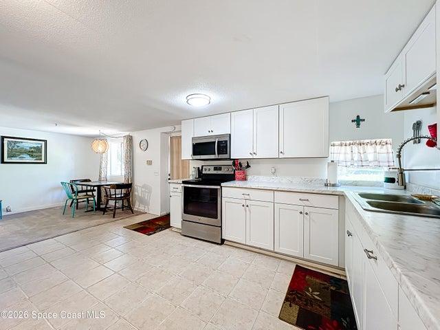 1338 Saint Nicholas Avenue, Christmas, FL, 32709 photo 7