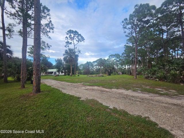 6870 Crepe Myrtle Drive, Grant, FL, 32949 photo 18