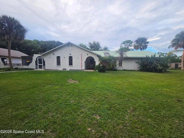 6870 Crepe Myrtle Drive, Grant, FL, 32949 photo 6