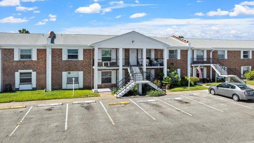 190 E Olmstead Drive A4, Titusville, FL, 32780 photo 4