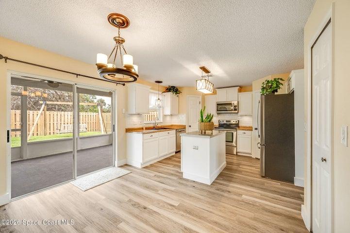 2250 Spring Creek Circle NE, Palm Bay, FL, 32905 photo 15