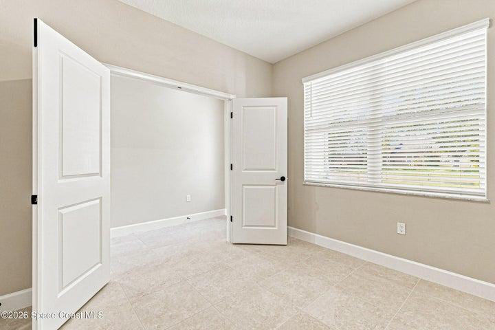 Flex Room off entryway