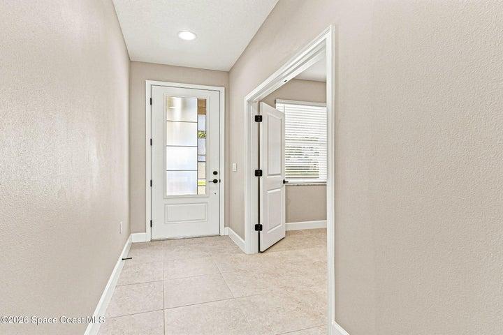 Welcome to the Preston! With 1,964+ sq. ft. of living space and 3,057 total sq. ft., this thoughtfully designed home features 3 bedrooms, 2 baths, a versatile flex space, and a spacious 3-car garage.