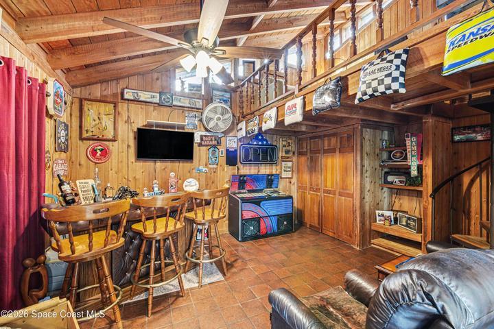 Loft/Flex Space