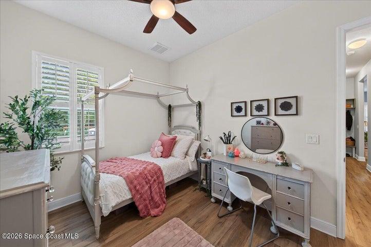 BEDROOM2