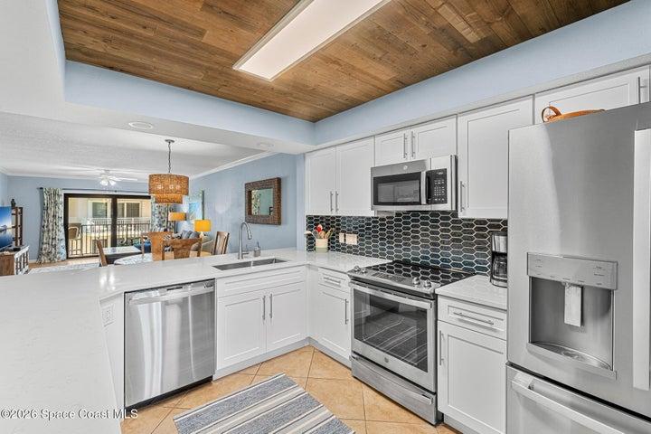 505 N Miramar Avenue 307, Indialantic, FL, 32903 photo 3