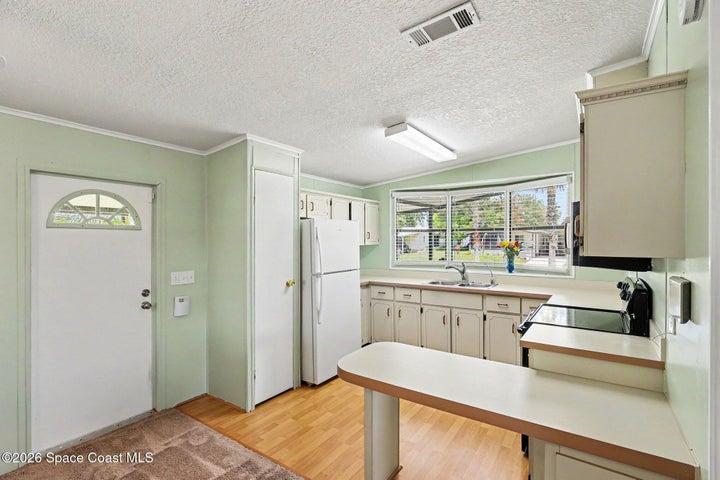 335 San Mateo Boulevard, Titusville, FL, 32780 photo 12