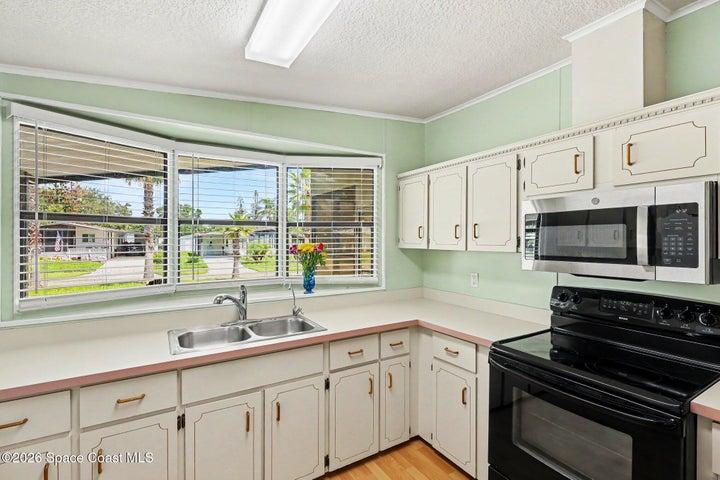 335 San Mateo Boulevard, Titusville, FL, 32780 photo 13