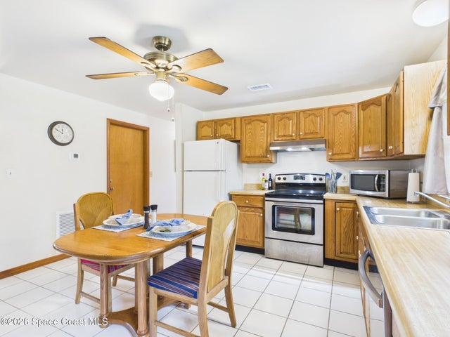 9545 Honeysuckle Drive, Micco, FL, 32976 photo 10