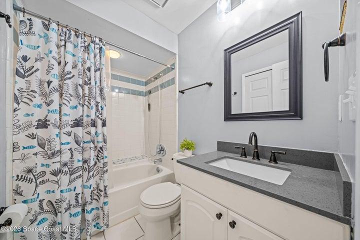 Shower/tub combo