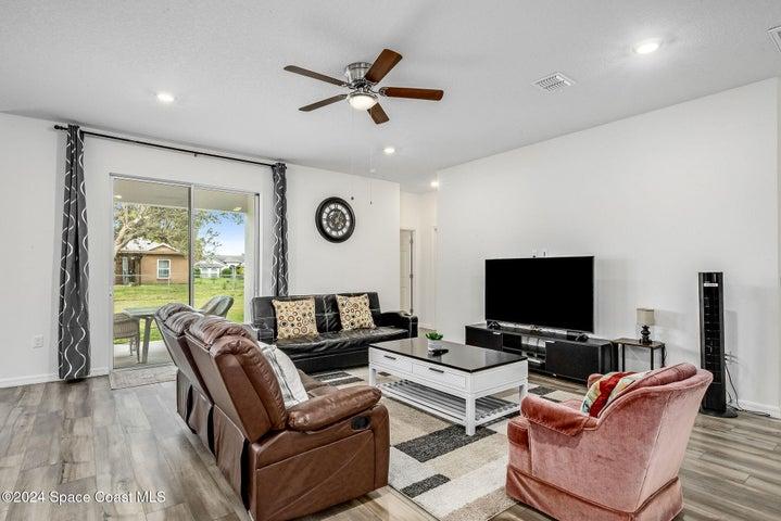 1717 Dalroy Street NW, Palm Bay, FL, 32907 photo 12