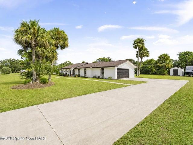 5215 Pina Vista Drive, Melbourne