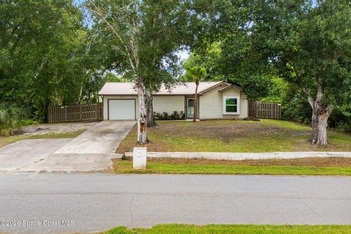1691 Tugwell Street SE, Palm Bay