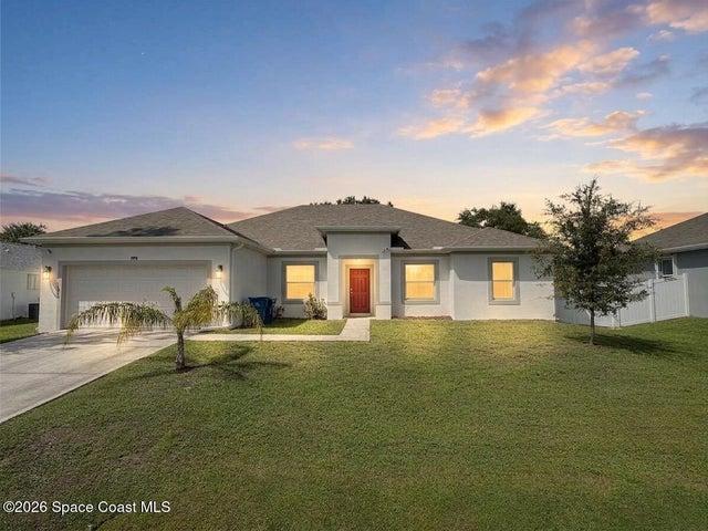 1717 Dalroy Street NW, Palm Bay