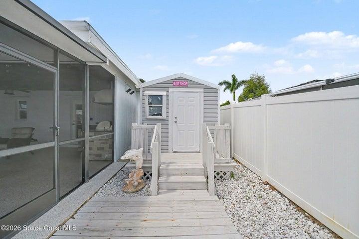 Shed