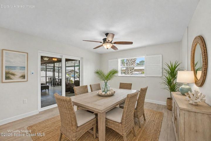 Virtually staged dining room