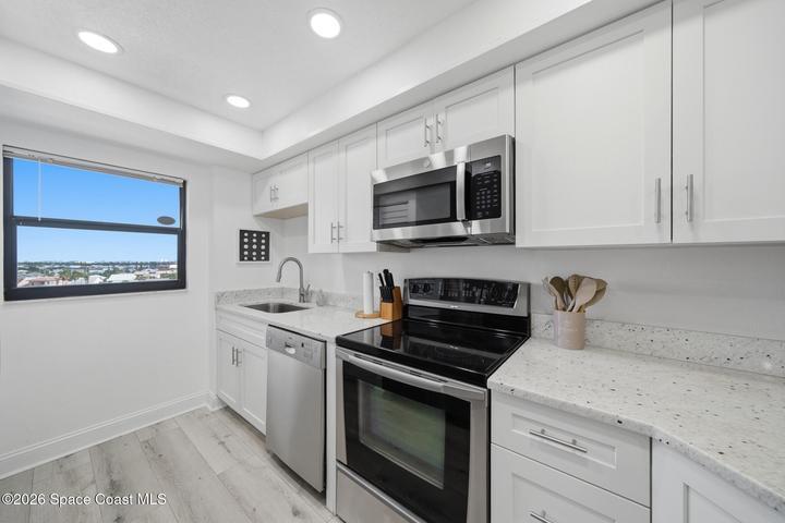 7520 Ridgewood Avenue 805, Cape Canaveral, FL, 32920 photo 10