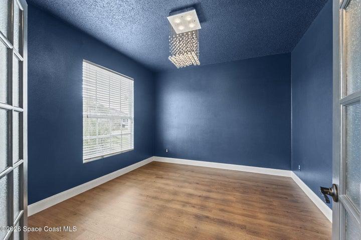 Office / Flex Room