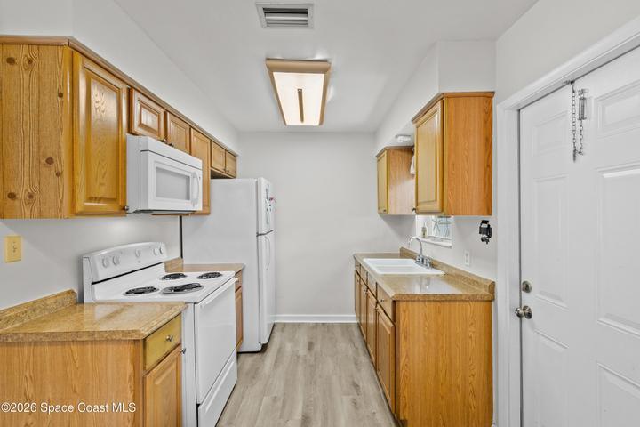 Kitchen with outdoor Patio Access